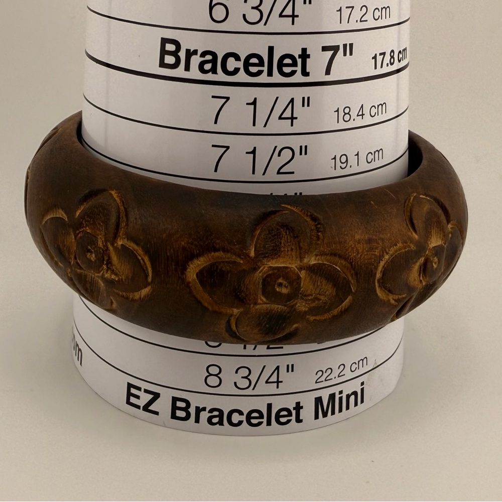 Handmade Carved Wood Floral Design Bangle Bracelet - Picture 5 of 14